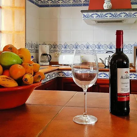 Дом отдыха Holiday Finca Los Castanos - Tfn01017-f